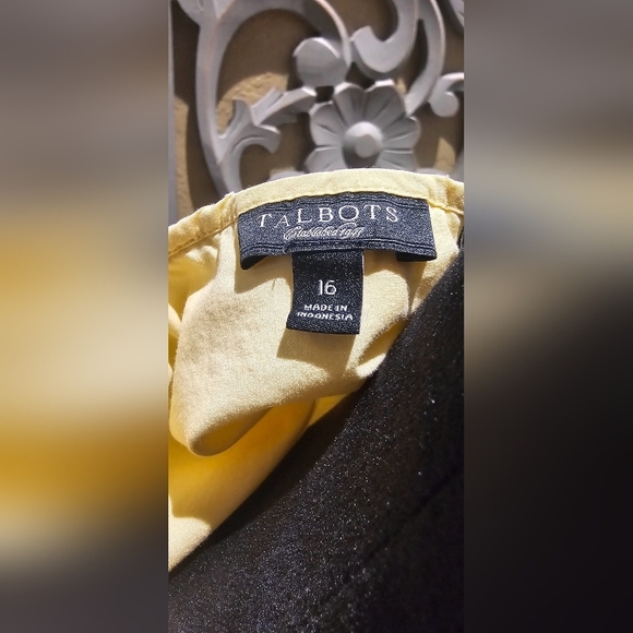 Talbots Unique Size 16 Yellow Sleeveless Ruffle Top - Picture 5 of 9